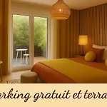 דירה Petit Cocon Des Rives Proche Stanislas-terrasse & Parking Gratuit נאנסי