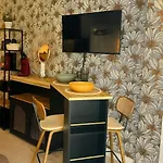 Petit Cocon Des Rives Proche Stanislas-terrasse & Parking Gratuit נאנסי