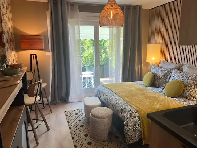 Apartment Petit Cocon Des Rives Proche Stanislas