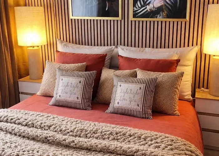 Petit Cocon Des Rives Proche Stanislas-terrasse & Parking Gratuit *